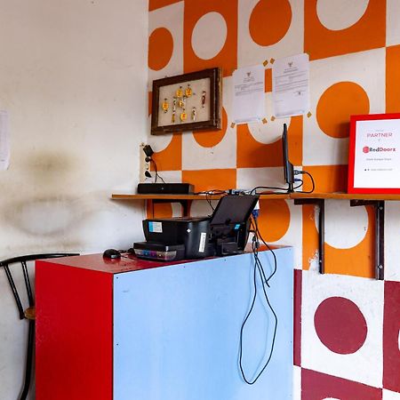 Reddoorz Near Rsud Dr Pringadi Medan 3 Hotel Екстериор снимка